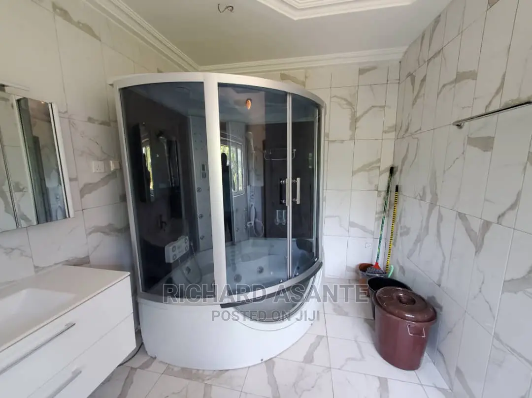 Executive Apartment for Daily Booking at McCarthy/Weija Junc in Weija