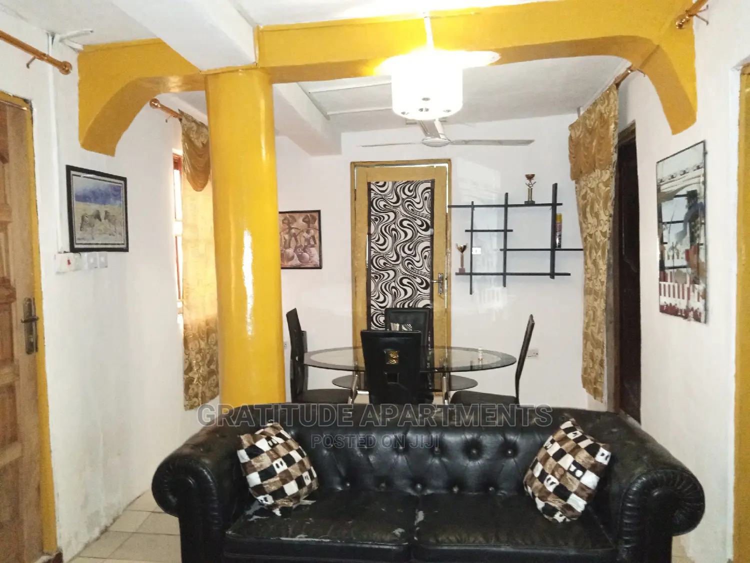 Gratitude:2bdrm Classic Golden Family Suite: Ghc700Per Day -4 Guests in Lapaz