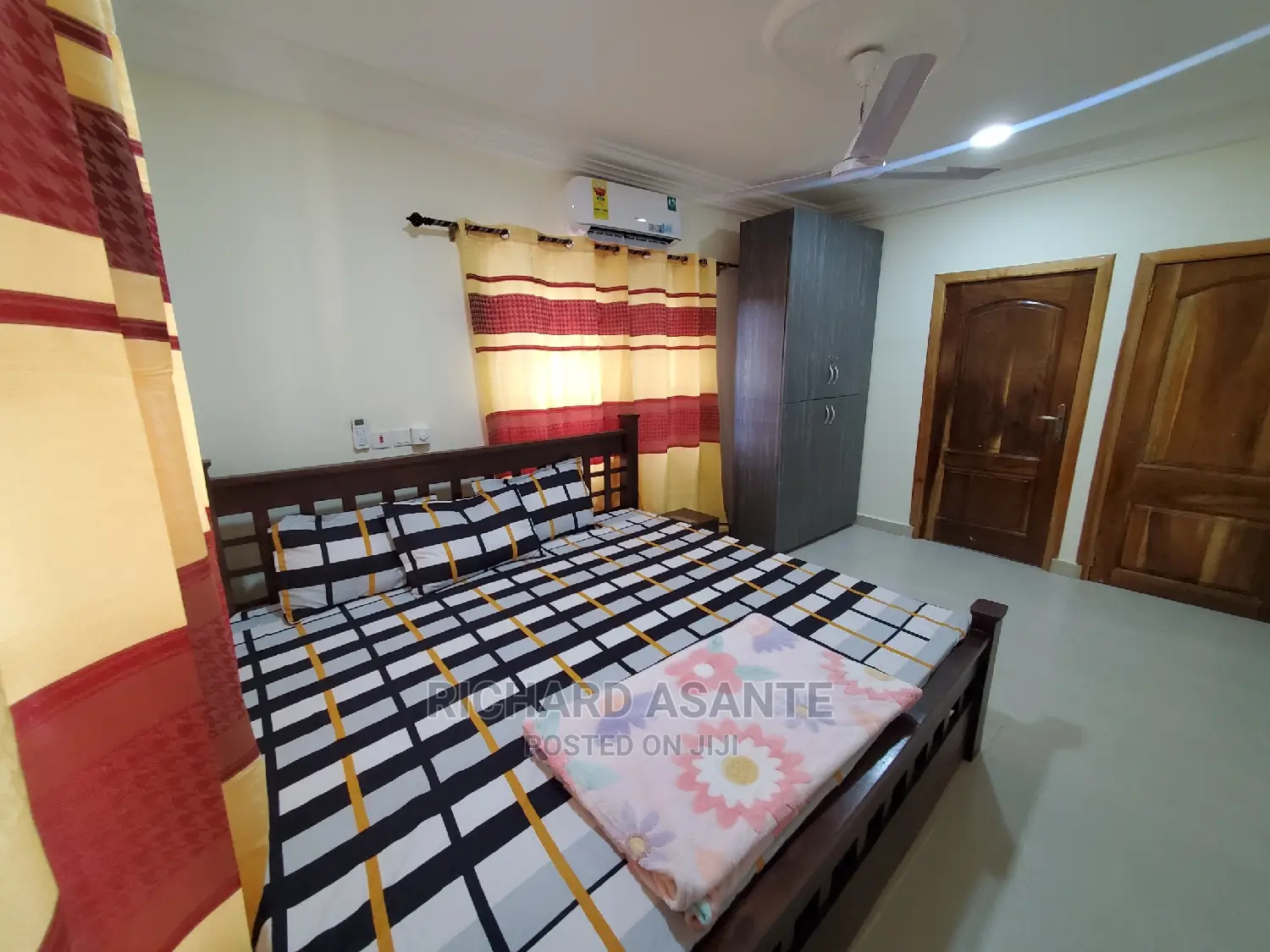 Beautiful 2-Bedroom Self Compound Short Stay at Pokuase in Pokuase