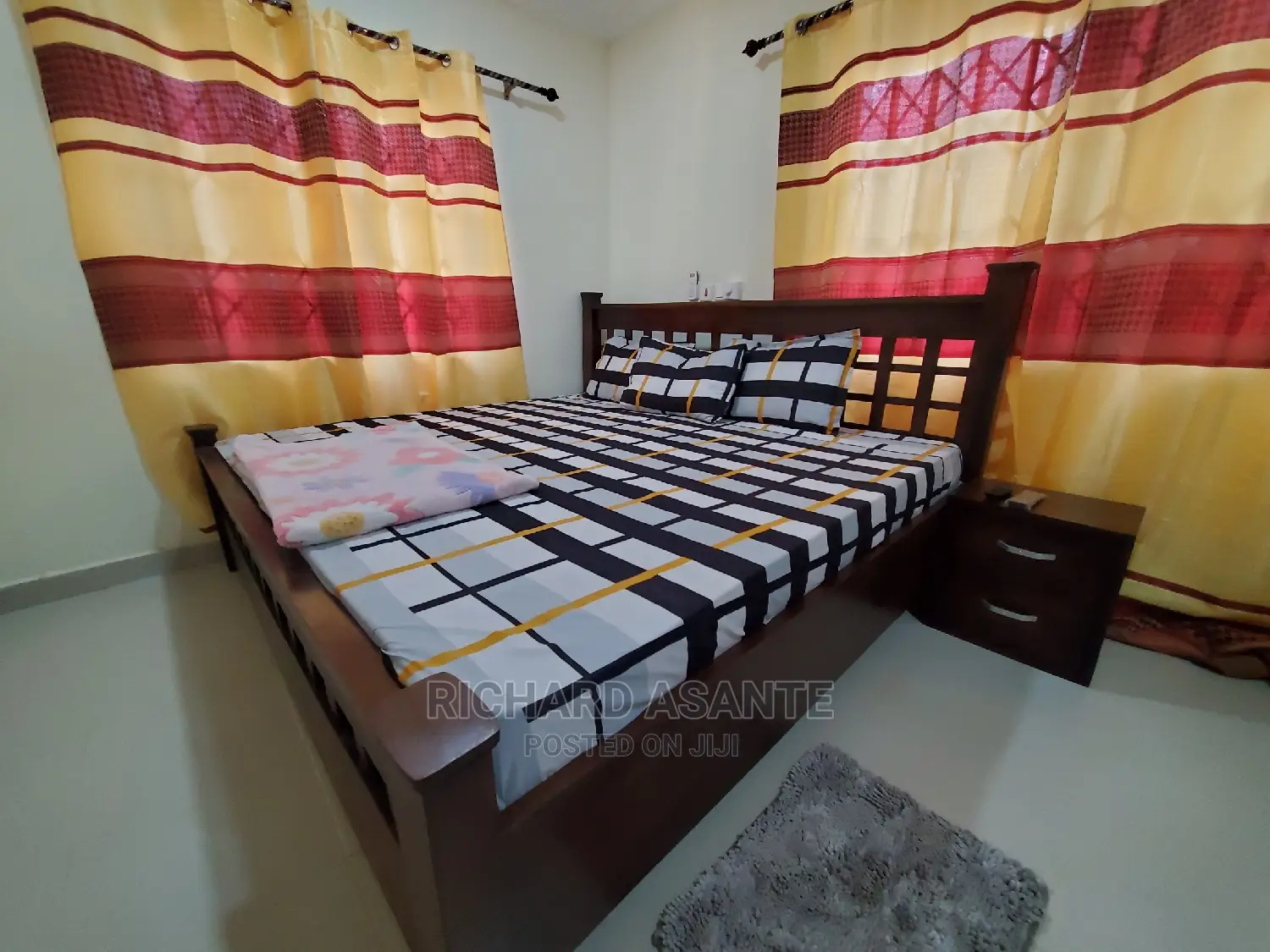 Beautiful 2-Bedroom Self Compound Short Stay at Pokuase in Pokuase