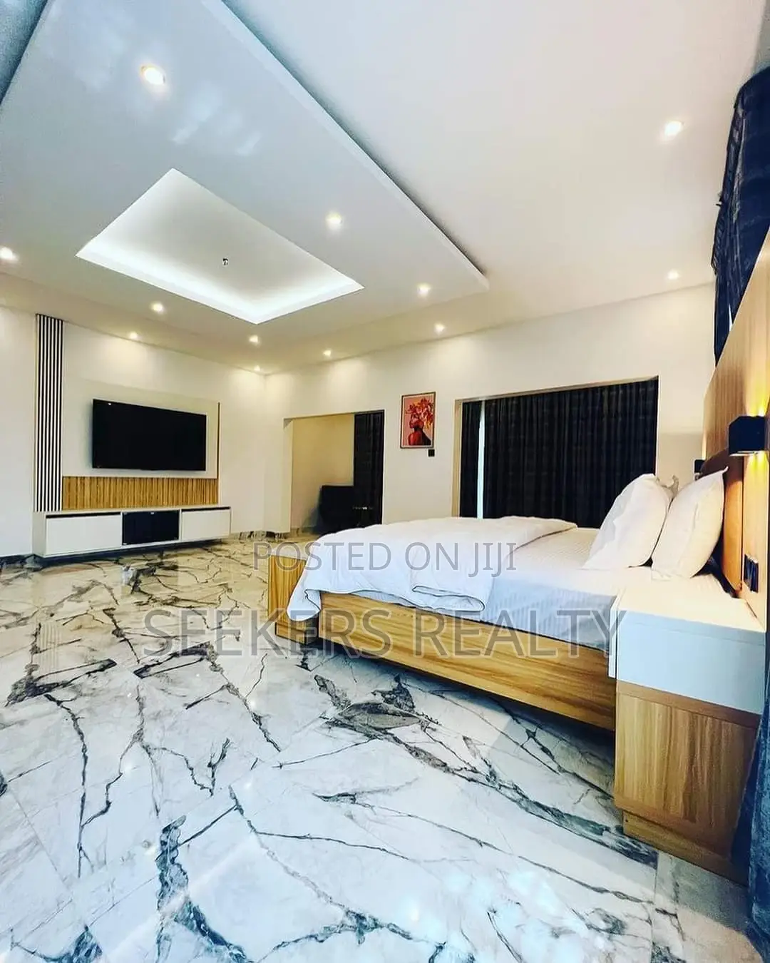 Furnished 10bdrm Mansion in Seekers Realty, Accra Metropolitan for sale in Accra Metropolitan