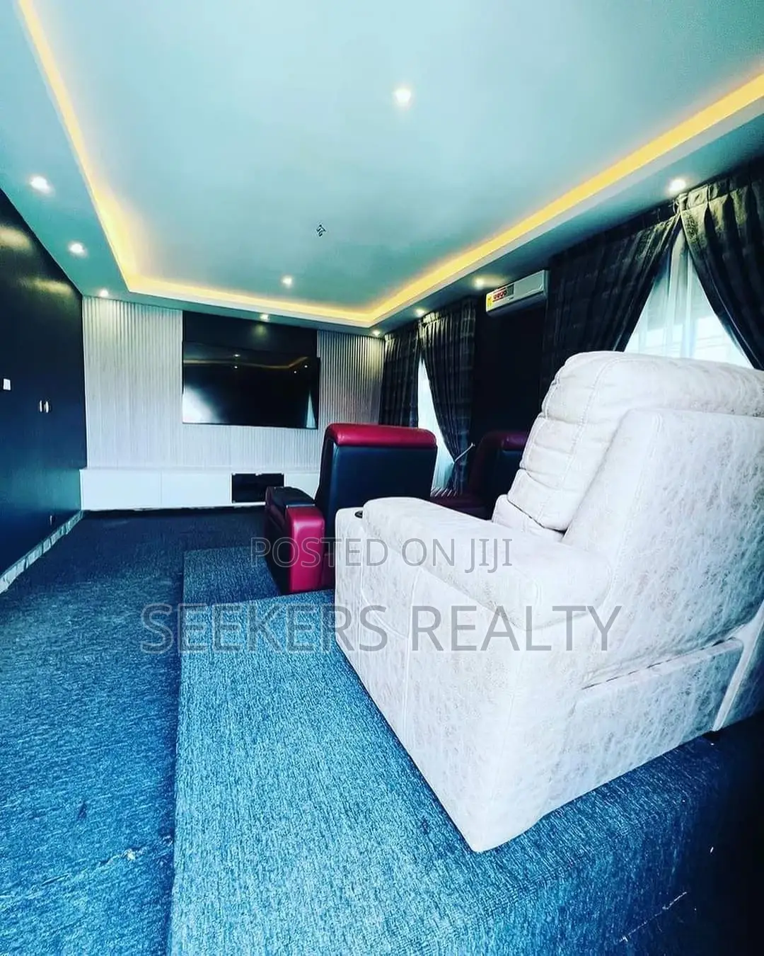 Furnished 10bdrm Mansion in Seekers Realty, Accra Metropolitan for sale in Accra Metropolitan
