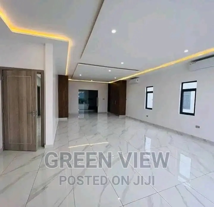4bdrm Duplex in East Legon for sale in East Legon