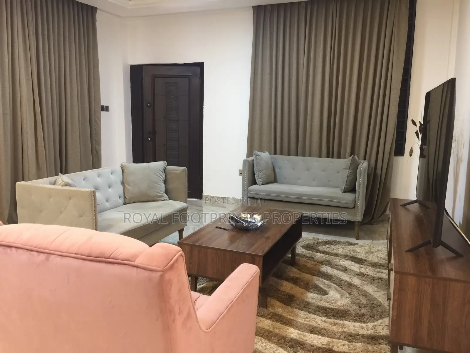 A Very Neat and Executive 2bedrooms Furnished in Adenta