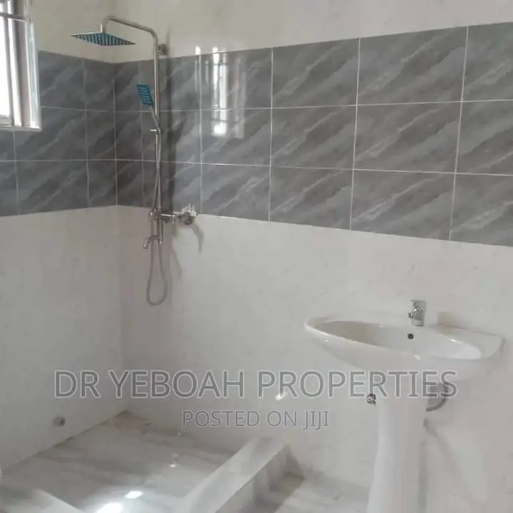 3bdrm House in Spintex:- 3 Bedrooms for sale in Spintex