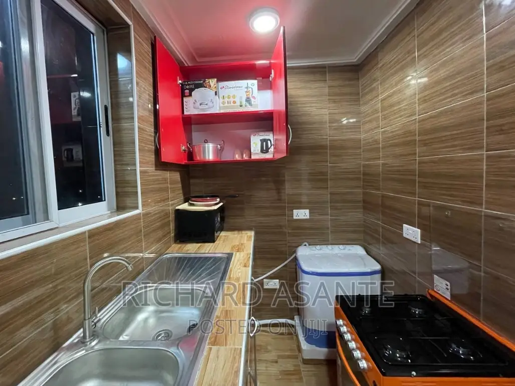 1 Bedroom Short Stay and Vacation Apartment at Pokoasi-Fise in Ga West Municipal