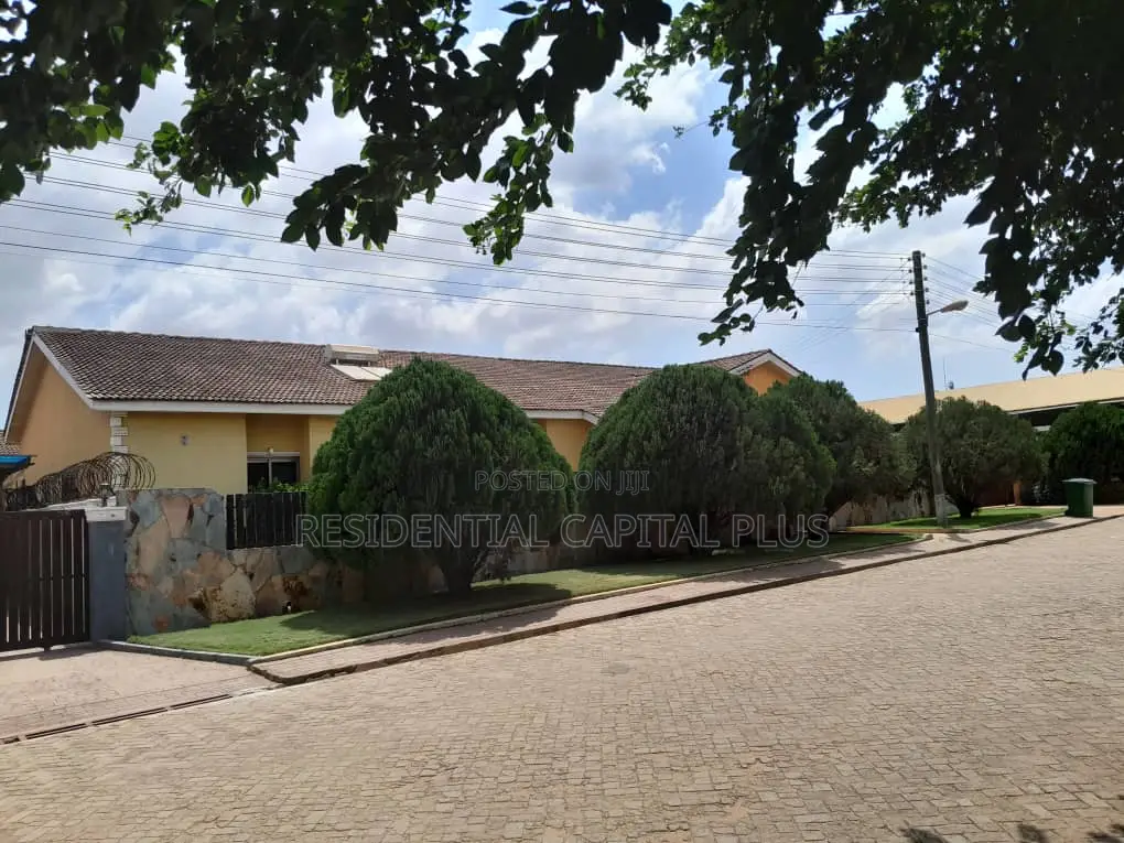 Furnished 4bdrm House in Emefs Hill View, Tema Metropolitan for sale in Tema Metropolitan
