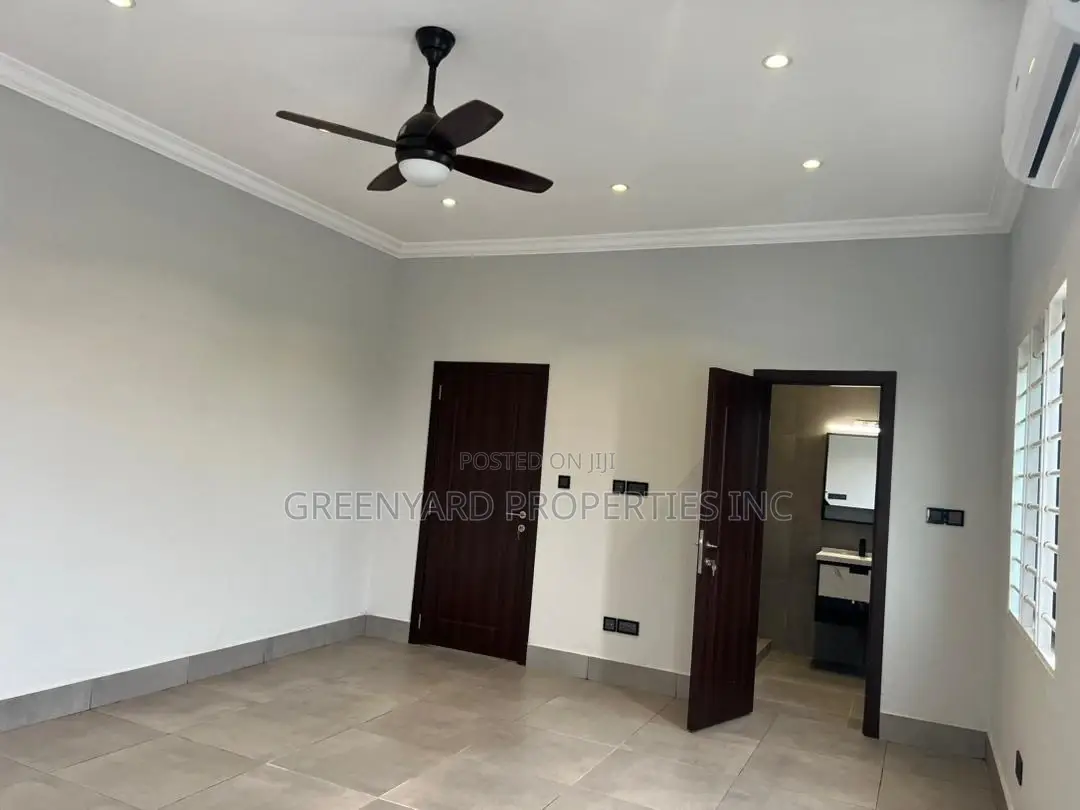 3bdrm House in Lakeside for sale in Lake Side Estate