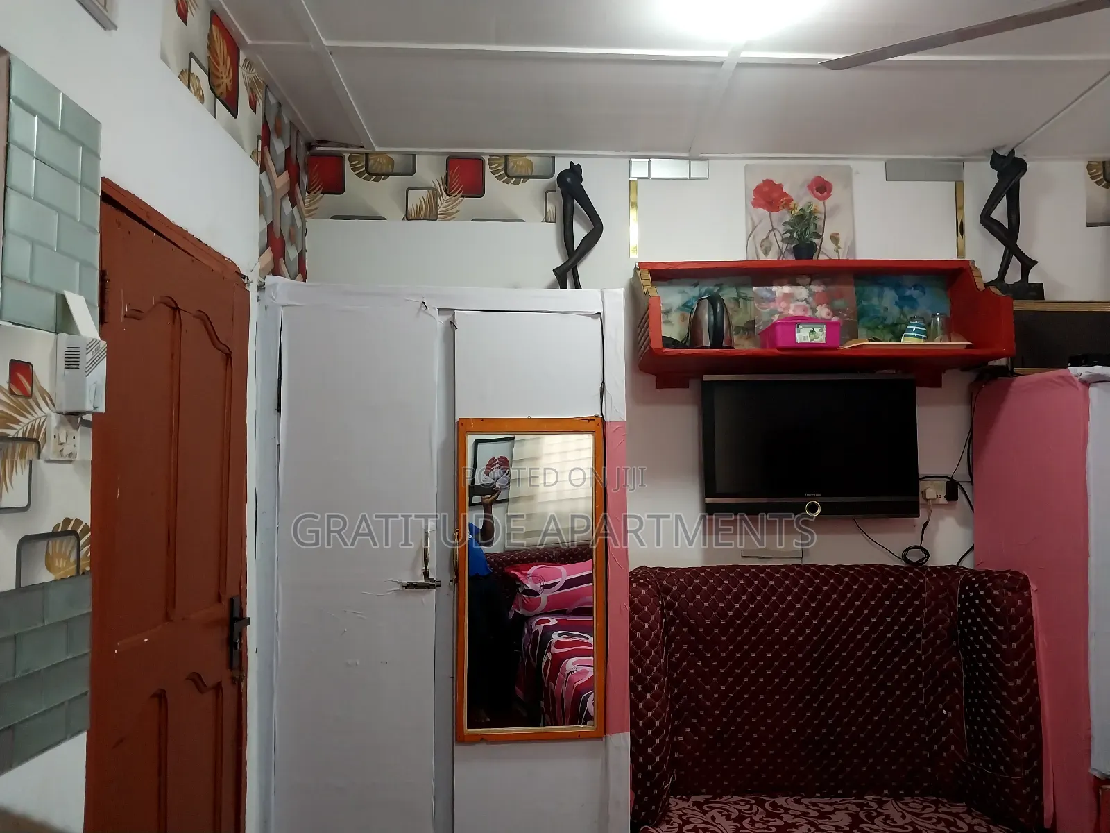 Gratitude Ambassador Suite: 1bdrm Short Stay:Ghc300 Per Day: 2 Guests in Lapaz