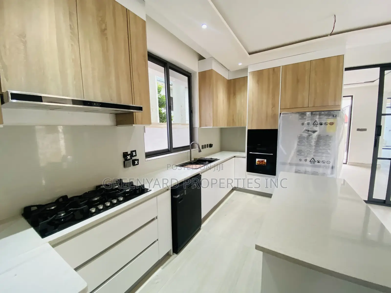 4bdrm Penthouse in East Legon for sale in East Legon