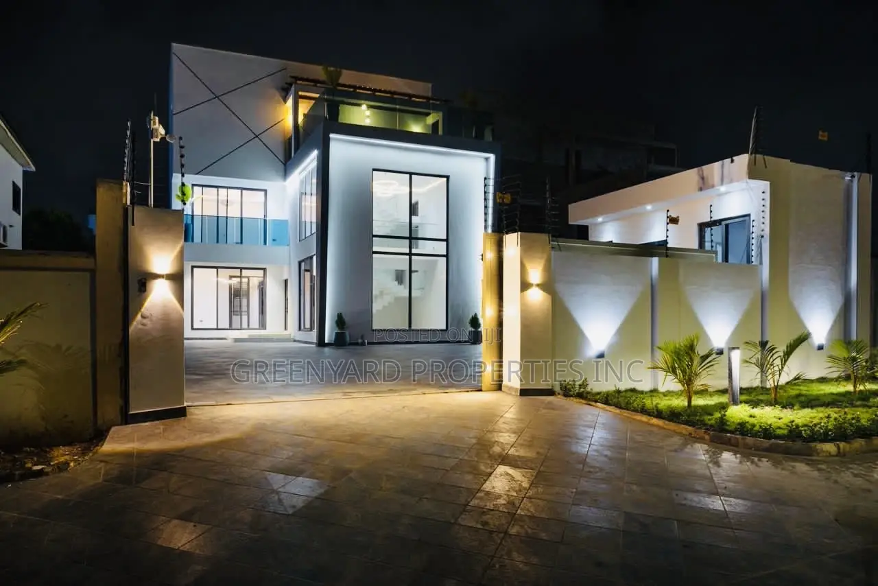4bdrm Penthouse in East Legon for sale in East Legon