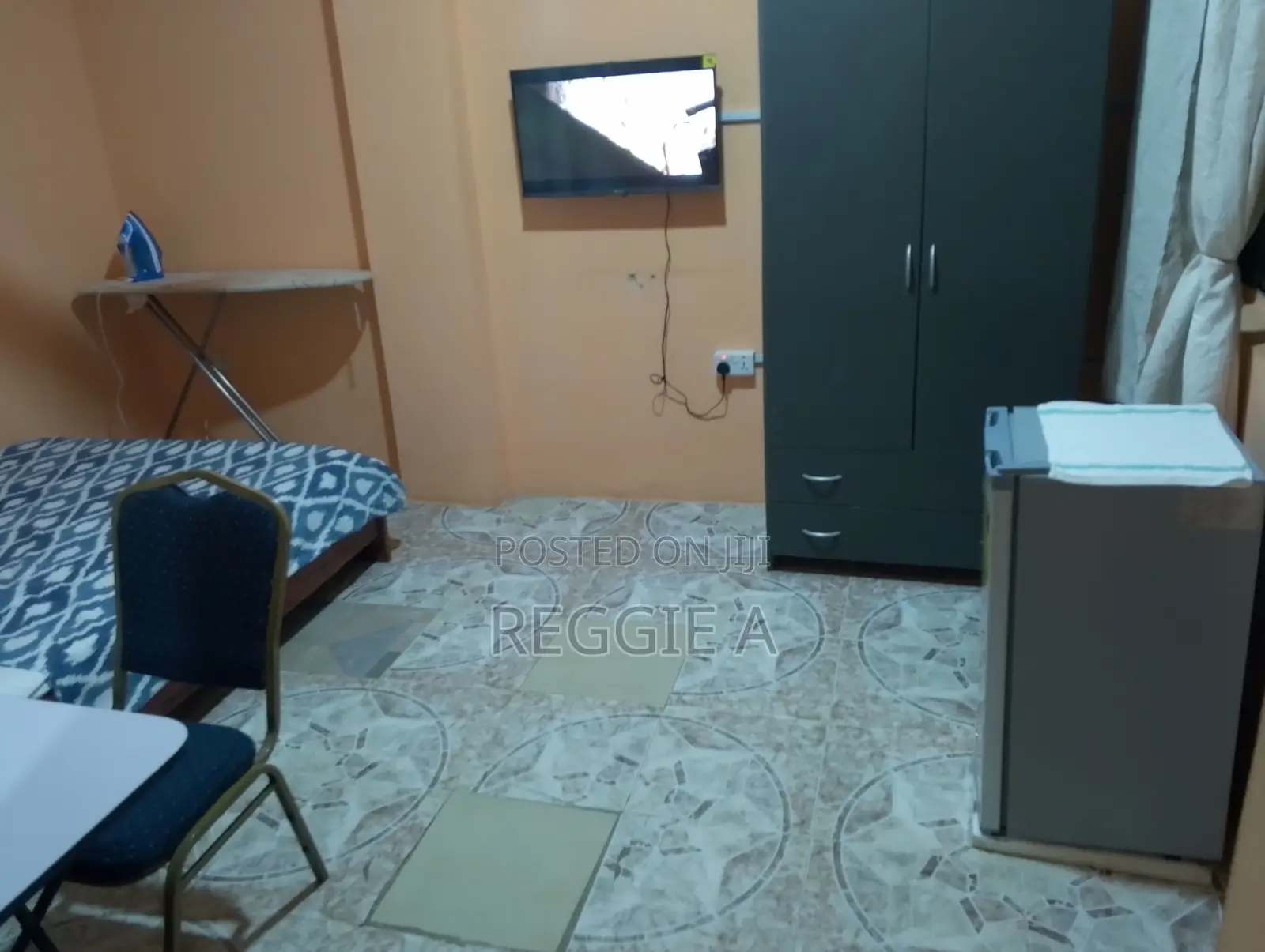 (Bf) ¢150.00!A Day - One Bedroom Studio Fully Furnished Flat. in Top Base
