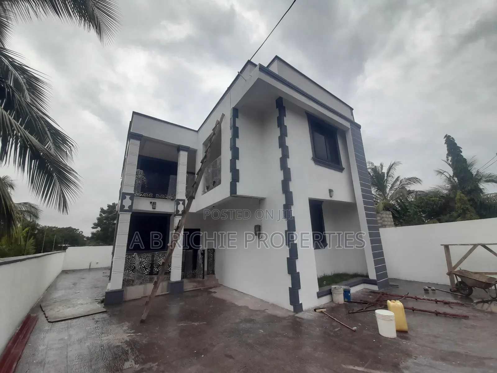 4bdrm House in Ab Richie Properties, Baatsona Total for sale in Baatsona Total