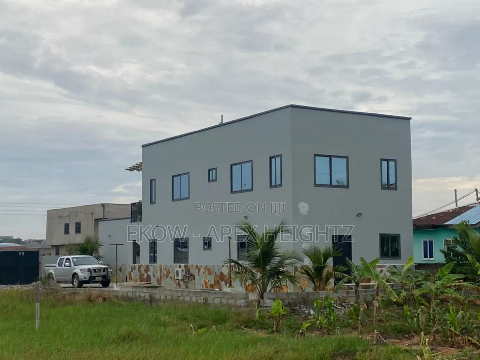2 Bedroom Fully Furnished Apartment-Short Stay/O’Lleaf Suite in Tetegu