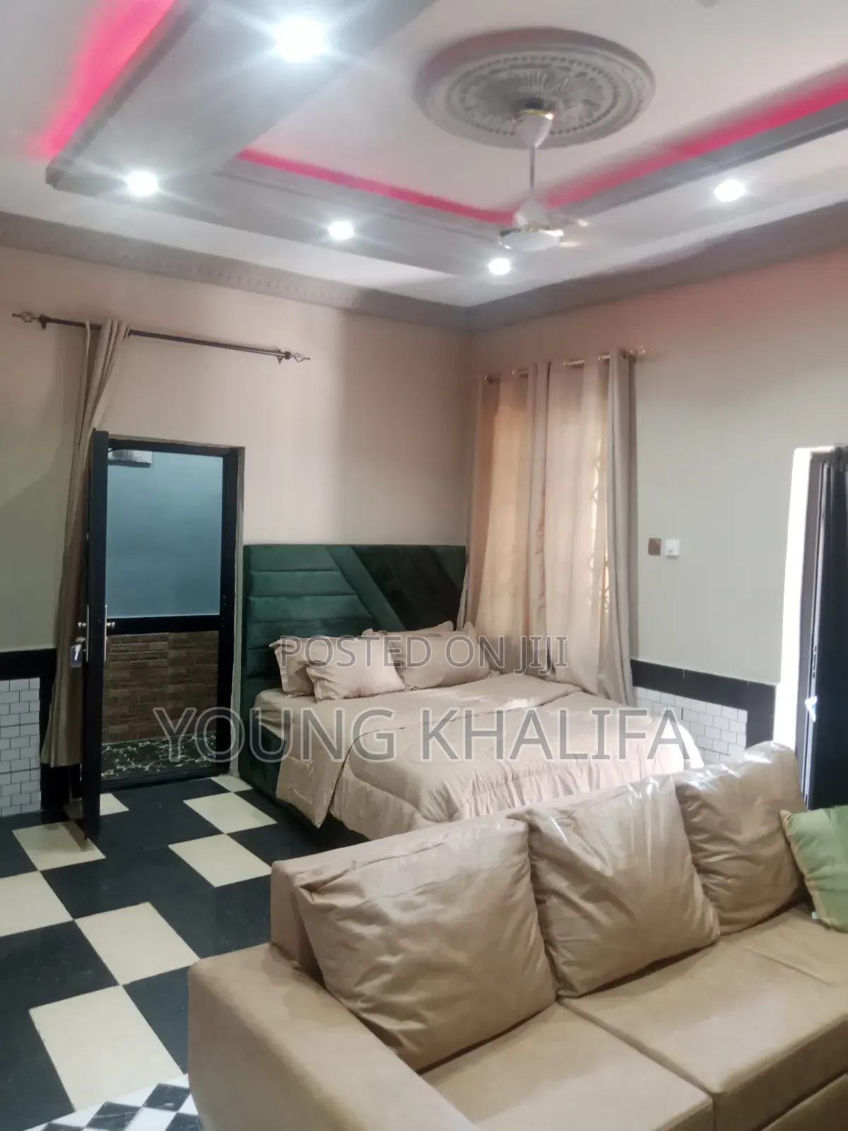 Beautiful Studio Apartment Available Behind West Hills Mall in West Hills Mall Area