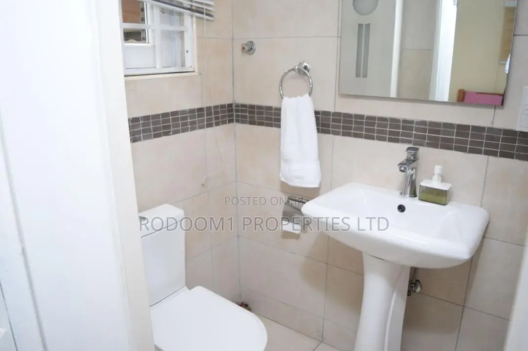 En-Suite 1 2 Bedrooms Apartments at Tesano for Short Stay in Tesano