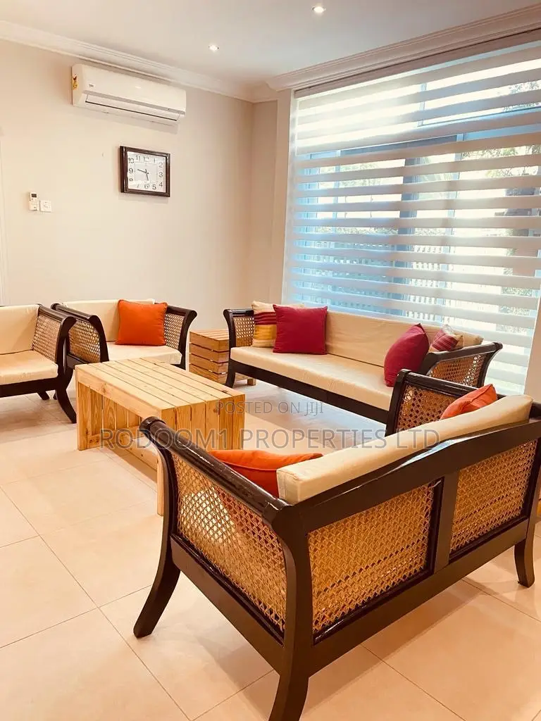 En-Suite 1 2 Bedrooms Apartments at Tesano for Short Stay in Tesano