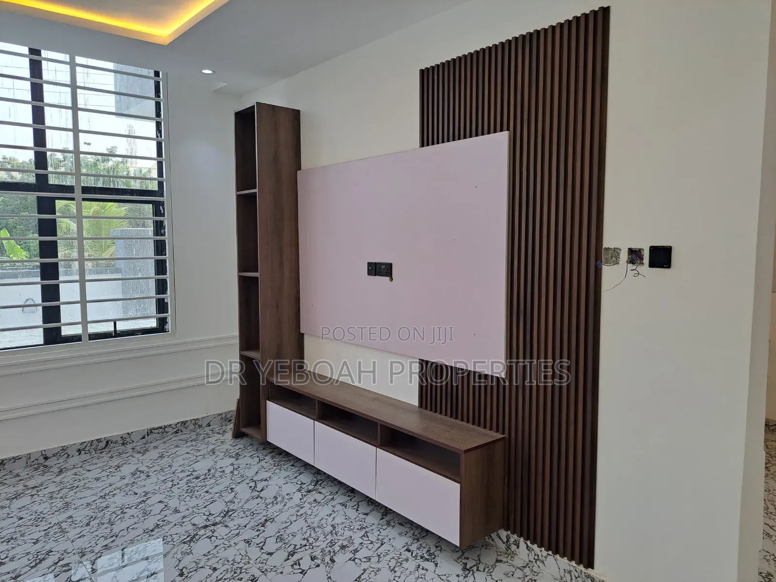 4bdrm Duplex in Lashibi Comm 14:-, Spintex for sale in Spintex