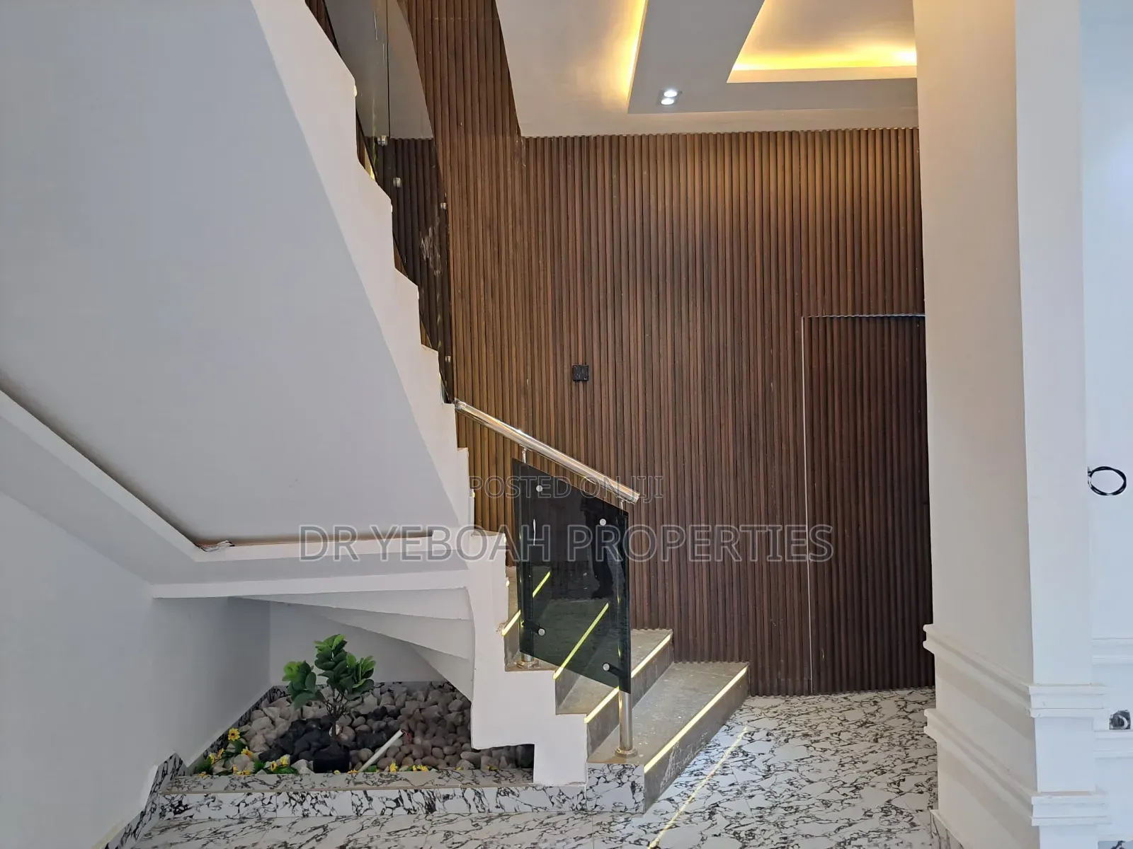 4bdrm Duplex in Lashibi Comm 14:-, Spintex for sale in Spintex
