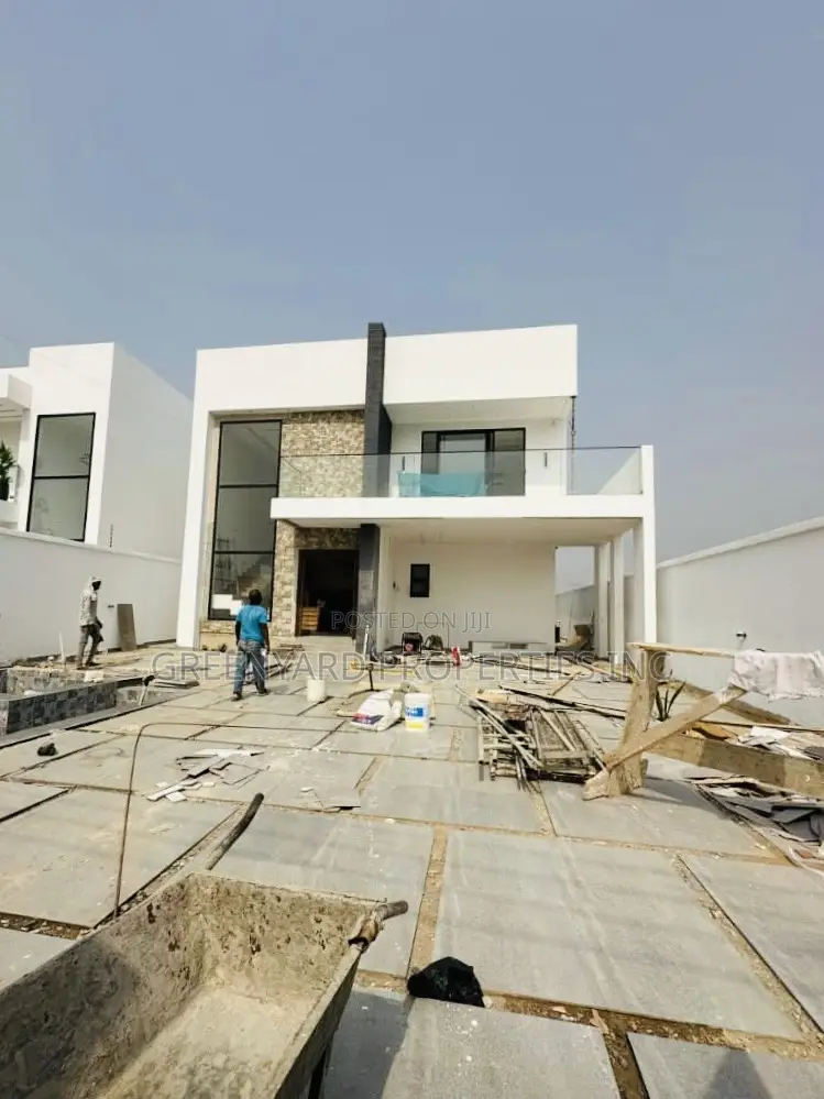 4bdrm Duplex in Botwe for sale in Ashaley Botwe