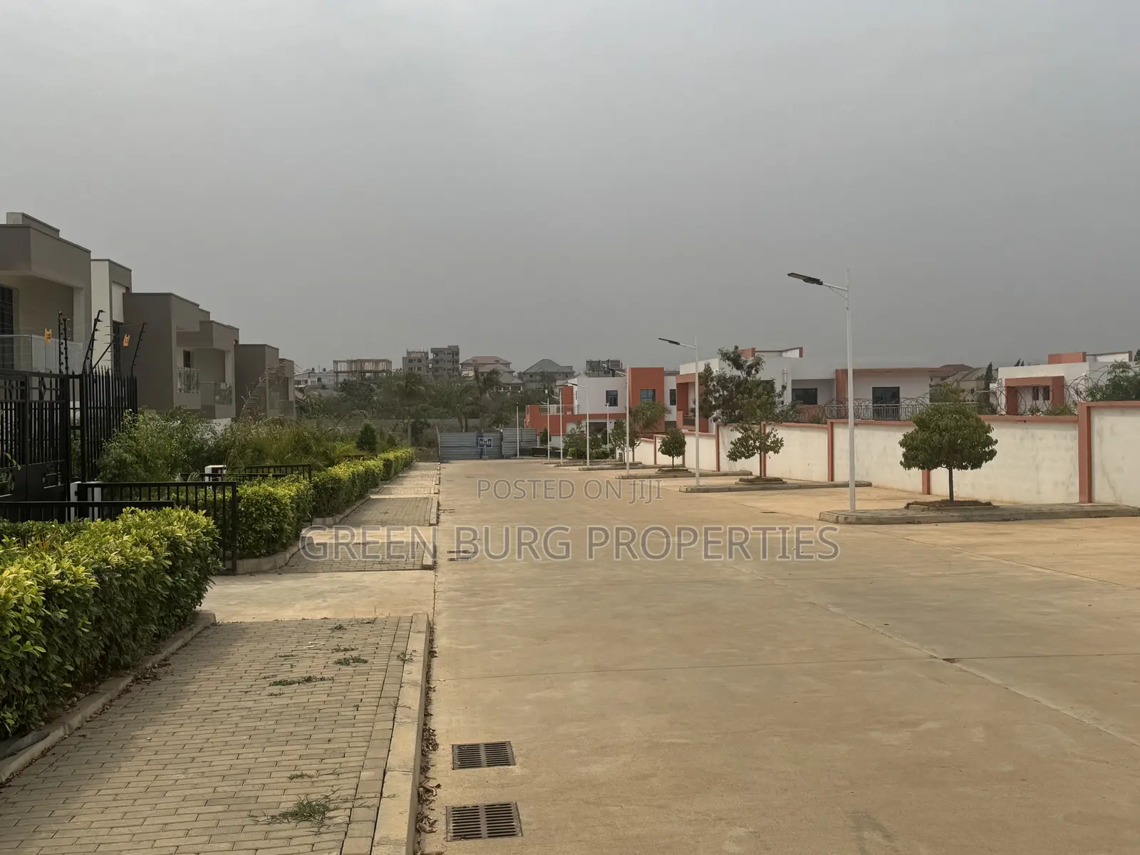 3bdrm Townhouse/Terrace in East Legon for sale in East Legon