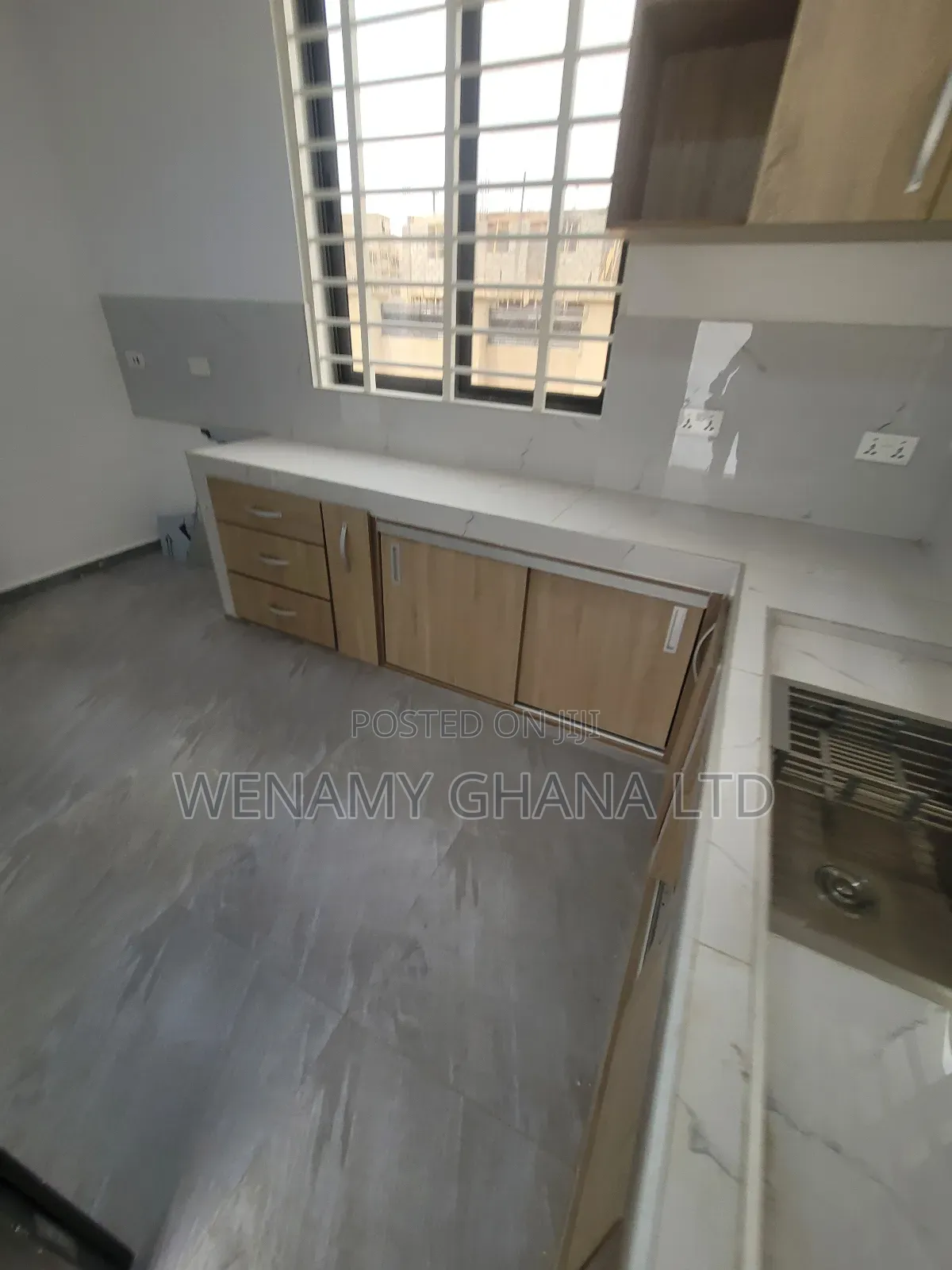 2bdrm Townhouse/Terrace in Community 25, Tema Metropolitan for sale in Tema Metropolitan