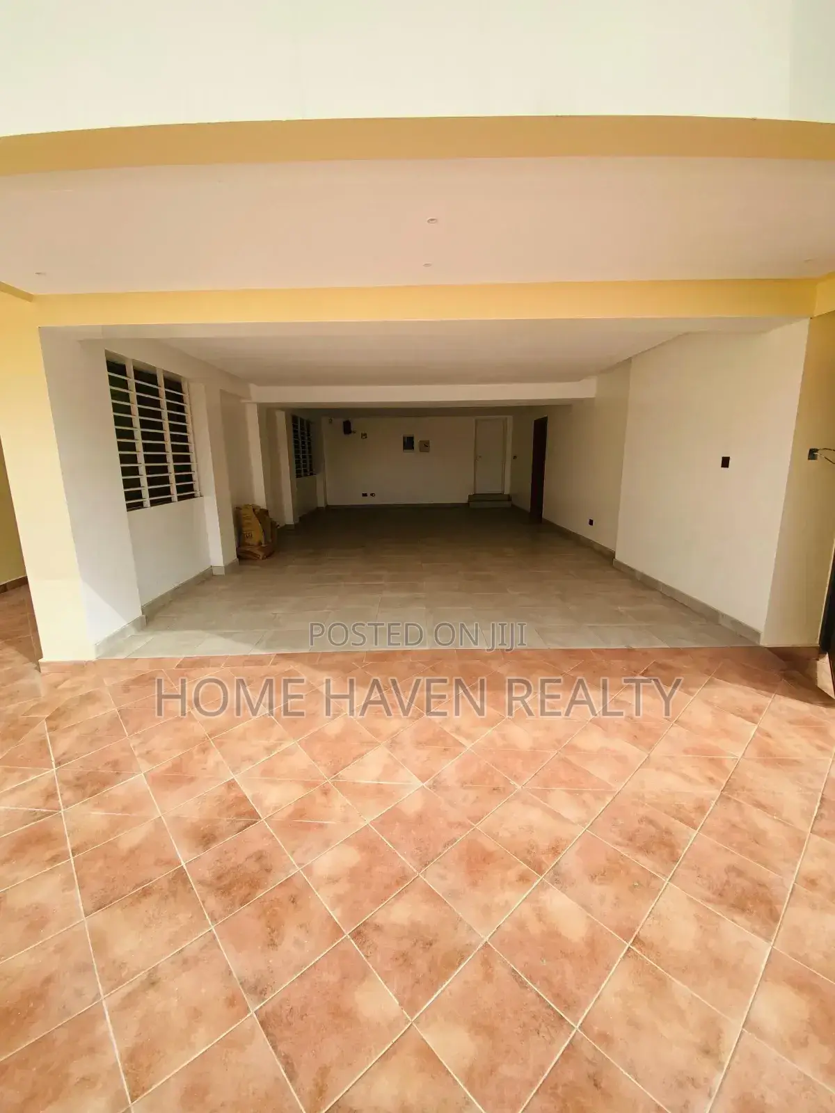 5bdrm House in Dzorwulu for sale in Dzorwulu