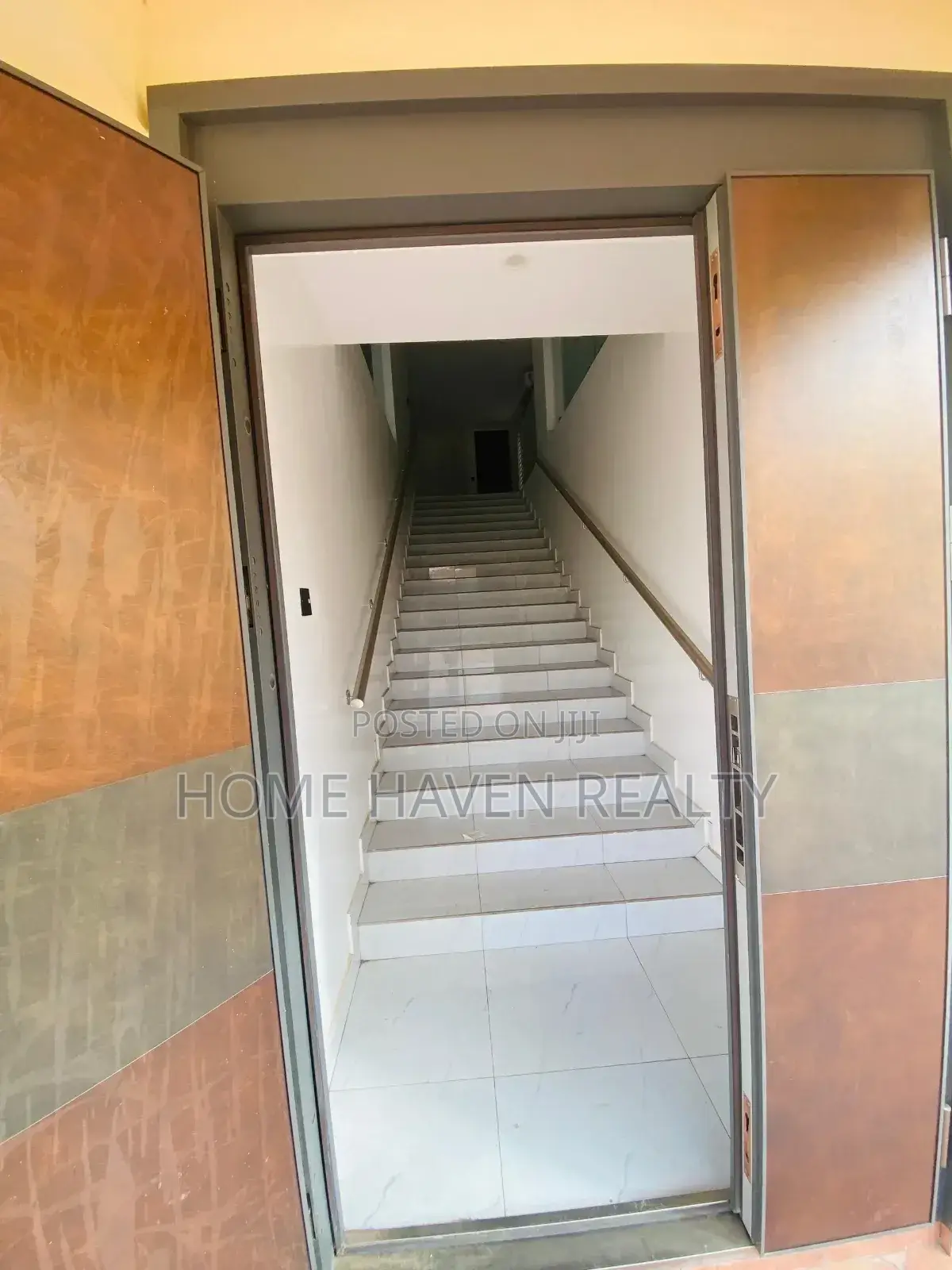 5bdrm House in Dzorwulu for sale in Dzorwulu
