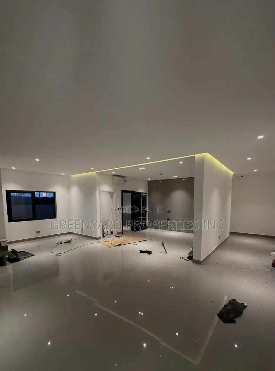 3bdrm House in Lakeside for sale in Lake Side Estate