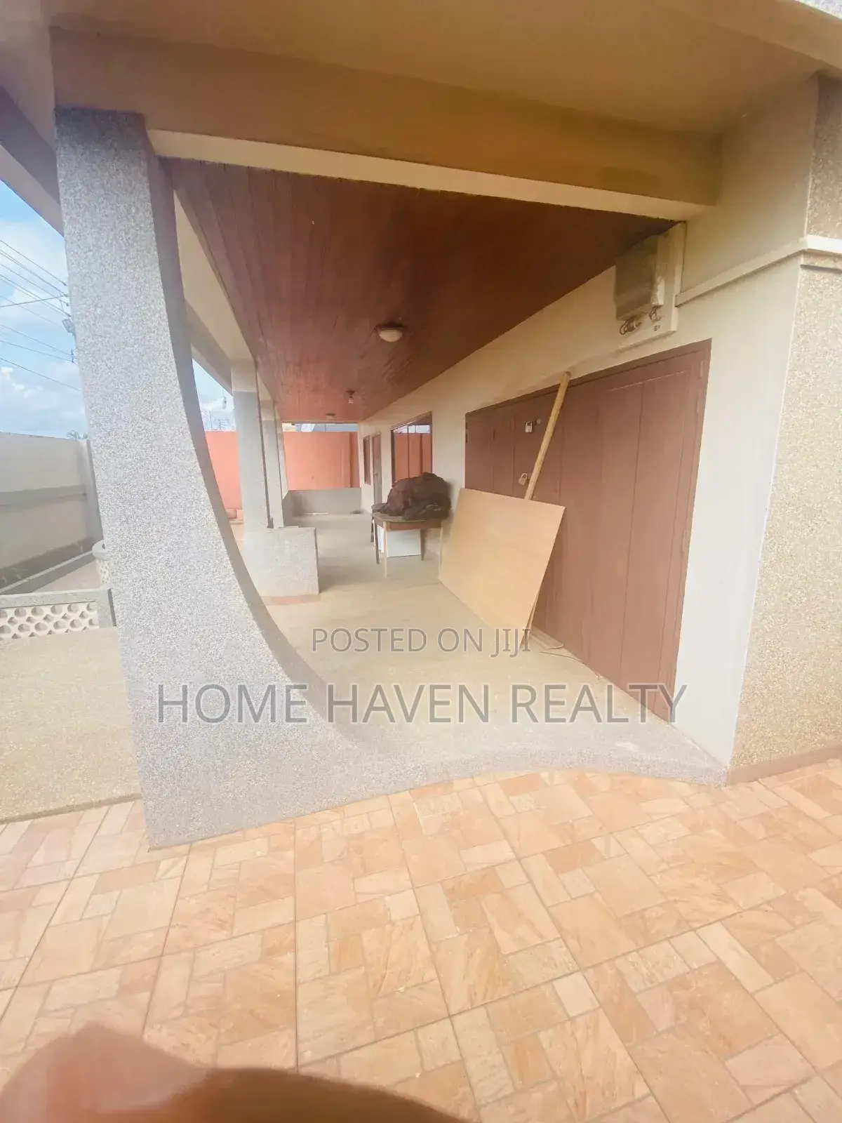 5bdrm House in Abc, Achimota for sale in Achimota