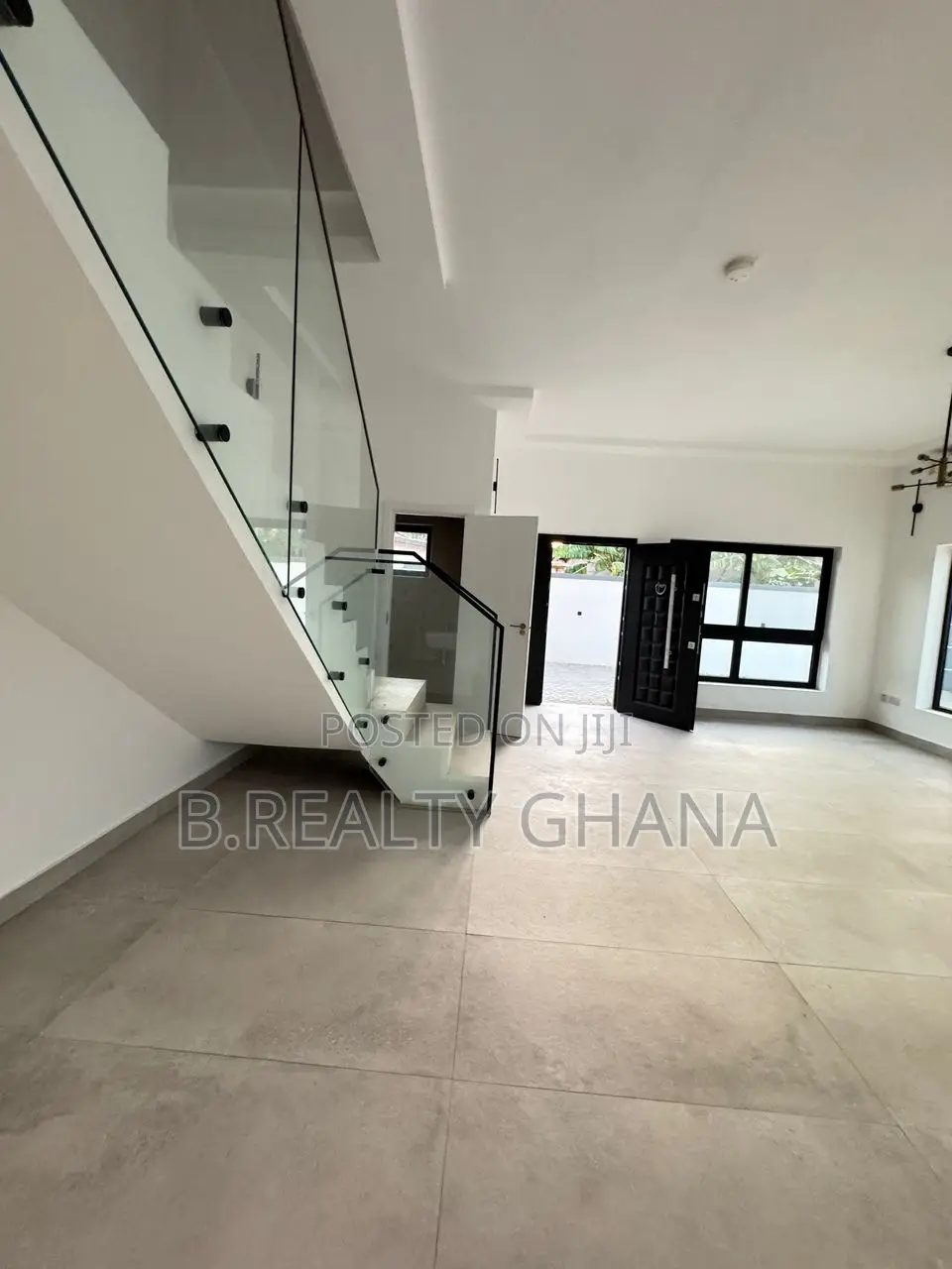 3bdrm Townhouse/Terrace in Adenta for sale in Adenta