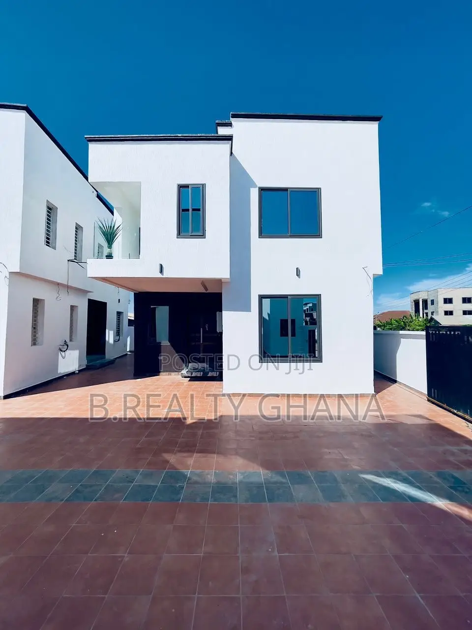 3bdrm Townhouse/Terrace in Adenta for sale in Adenta