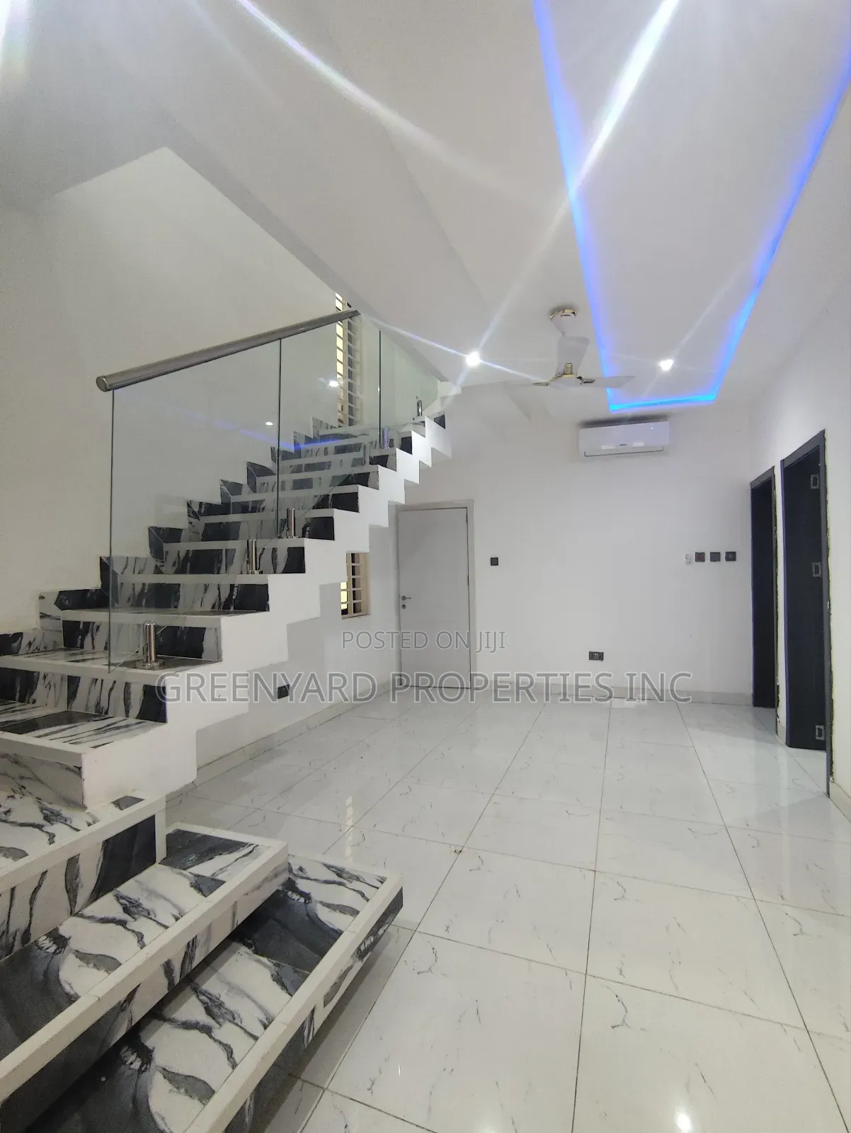 3bdrm Townhouse/Terrace in School Junction, Ashaley Botwe for sale in Ashaley Botwe