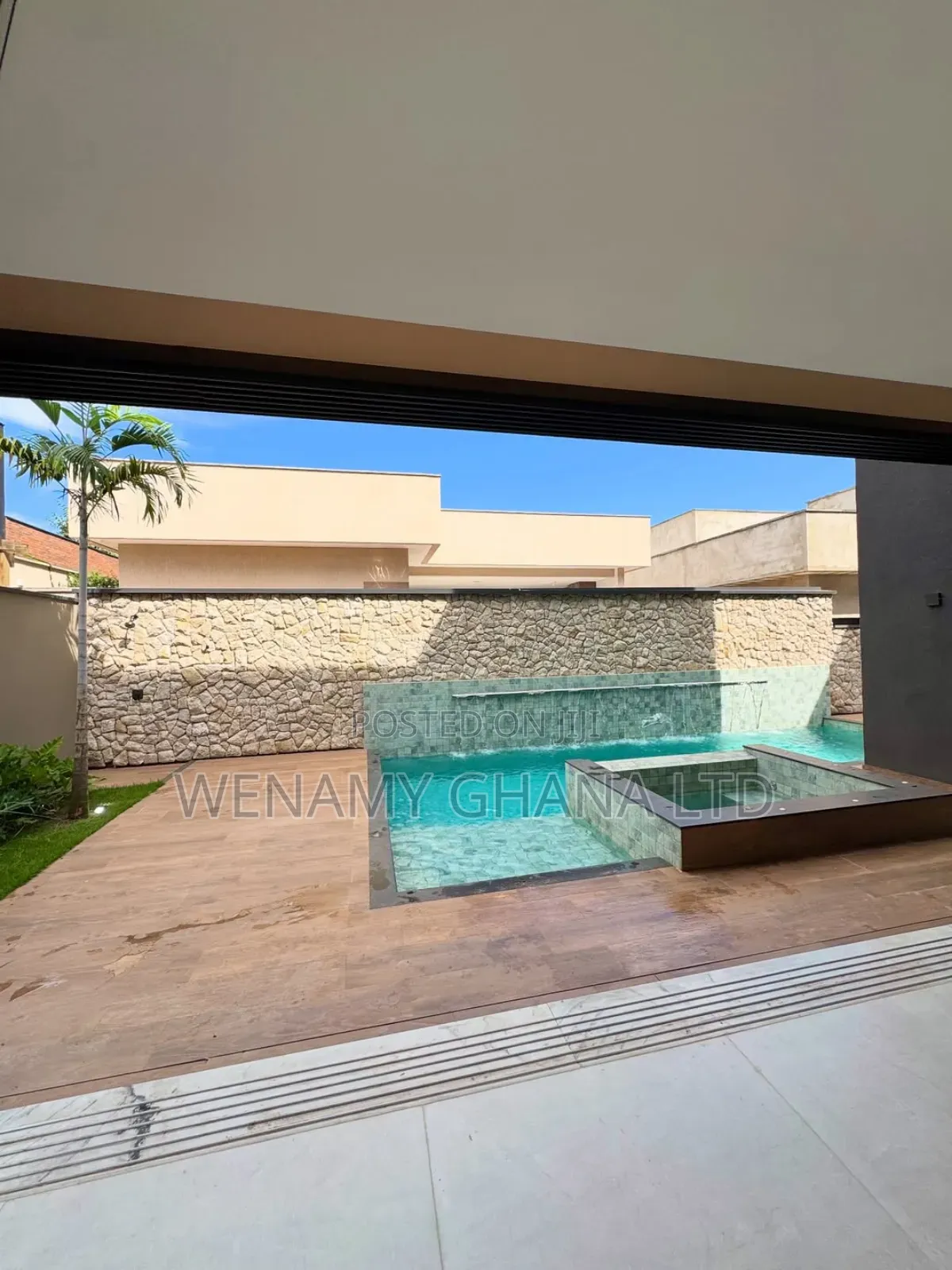 Furnished 4bdrm Duplex in Accra for sale in Accra Metropolitan