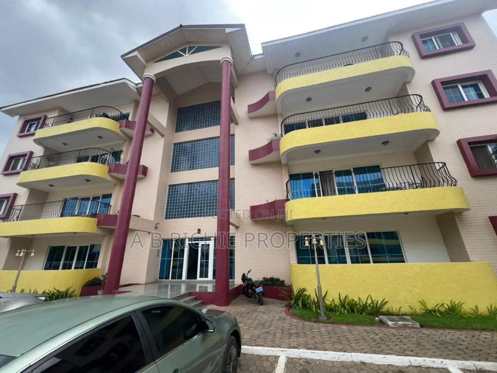 Furnished 4bdrm Apartment for sale in Airport Residential Area