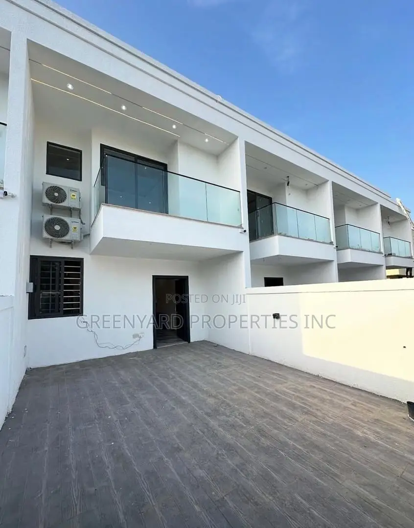 2bdrm Townhouse/Terrace in Botwe for sale in Ashaley Botwe