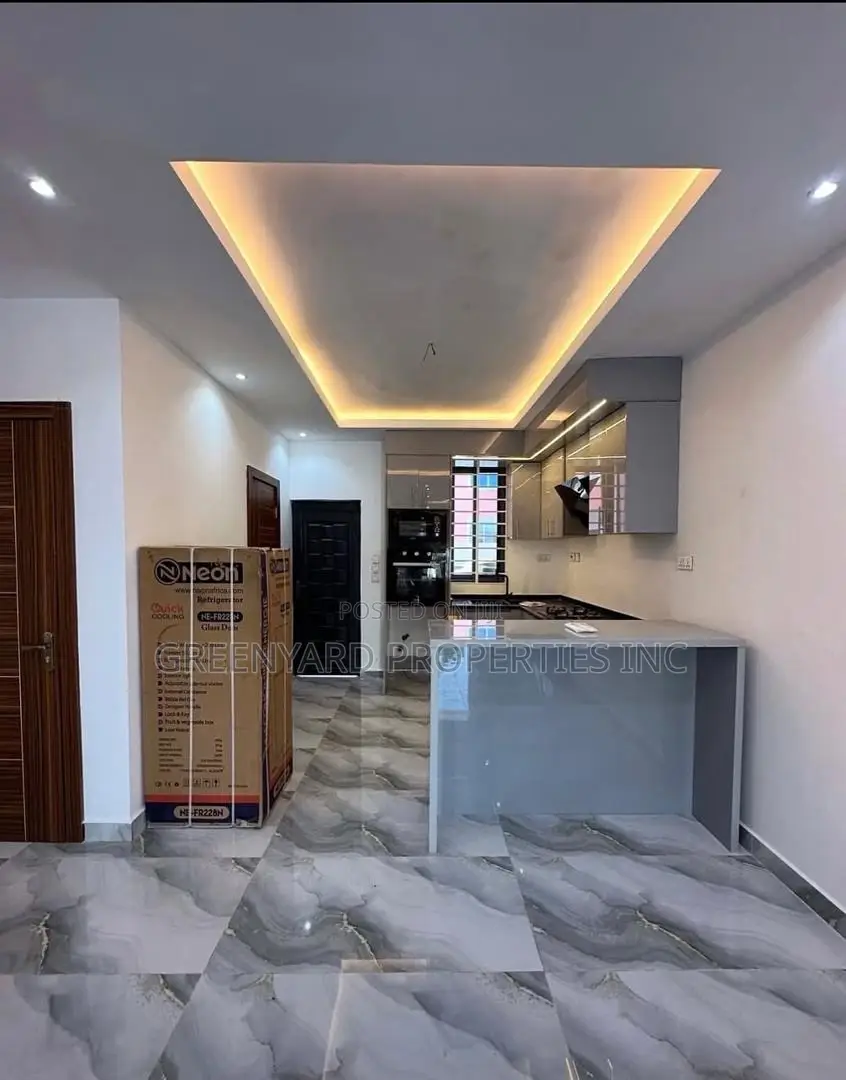 2bdrm Townhouse/Terrace in Botwe for sale in Ashaley Botwe