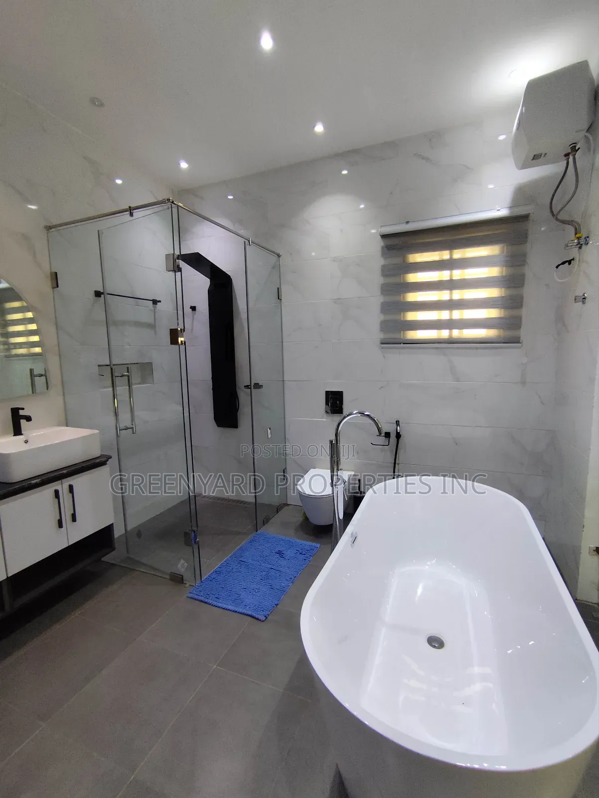 Furnished 4bdrm House in Hills, East Legon for sale in East Legon
