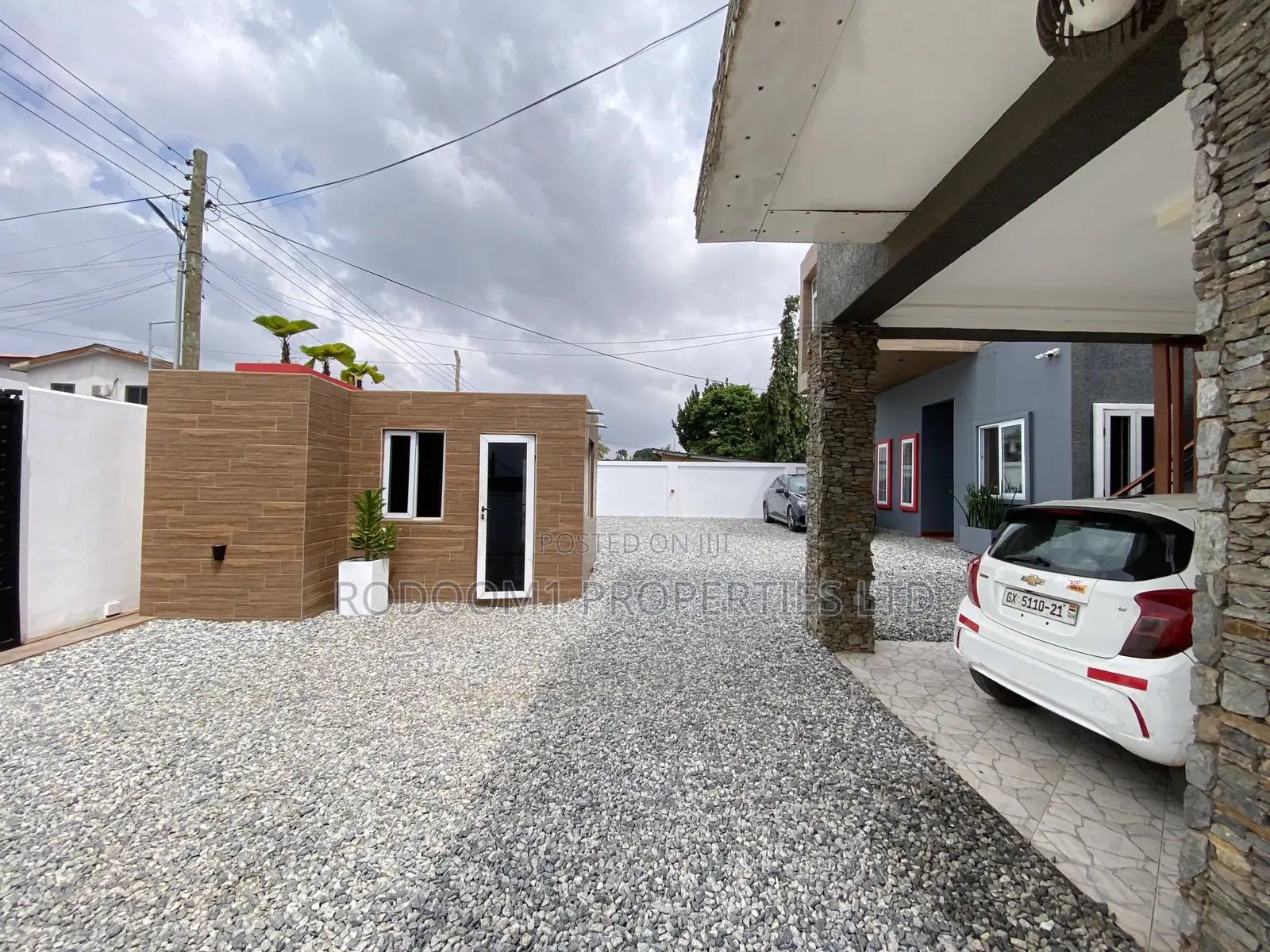 2 Bedrooms Fully Furnished at North Kaneshie for Short Stay in North Kaneshie