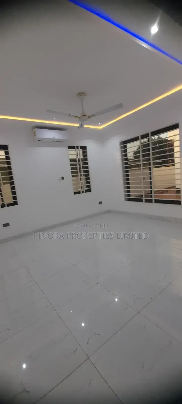 3bdrm Townhouse/Terrace in Nanakrom, School Junction for sale in School Junction