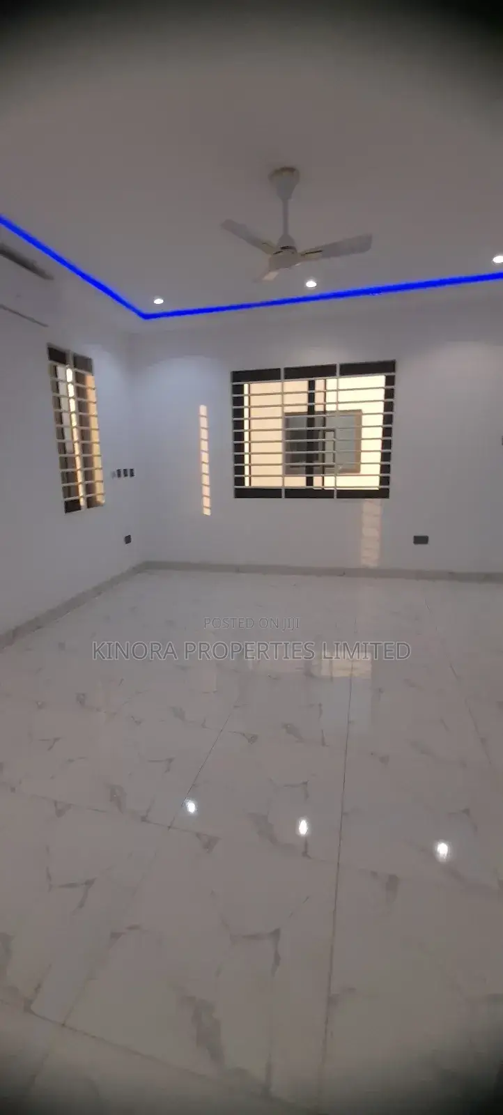 3bdrm Townhouse/Terrace in Nanakrom, School Junction for sale in School Junction