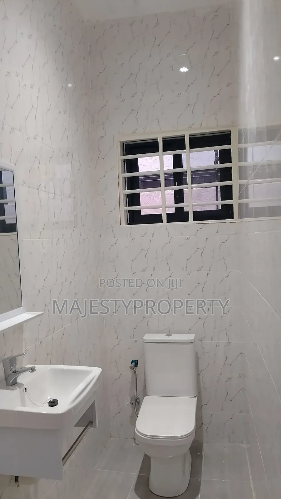 3bdrm Townhouse/Terrace in Batsona, Spintex for sale in Spintex