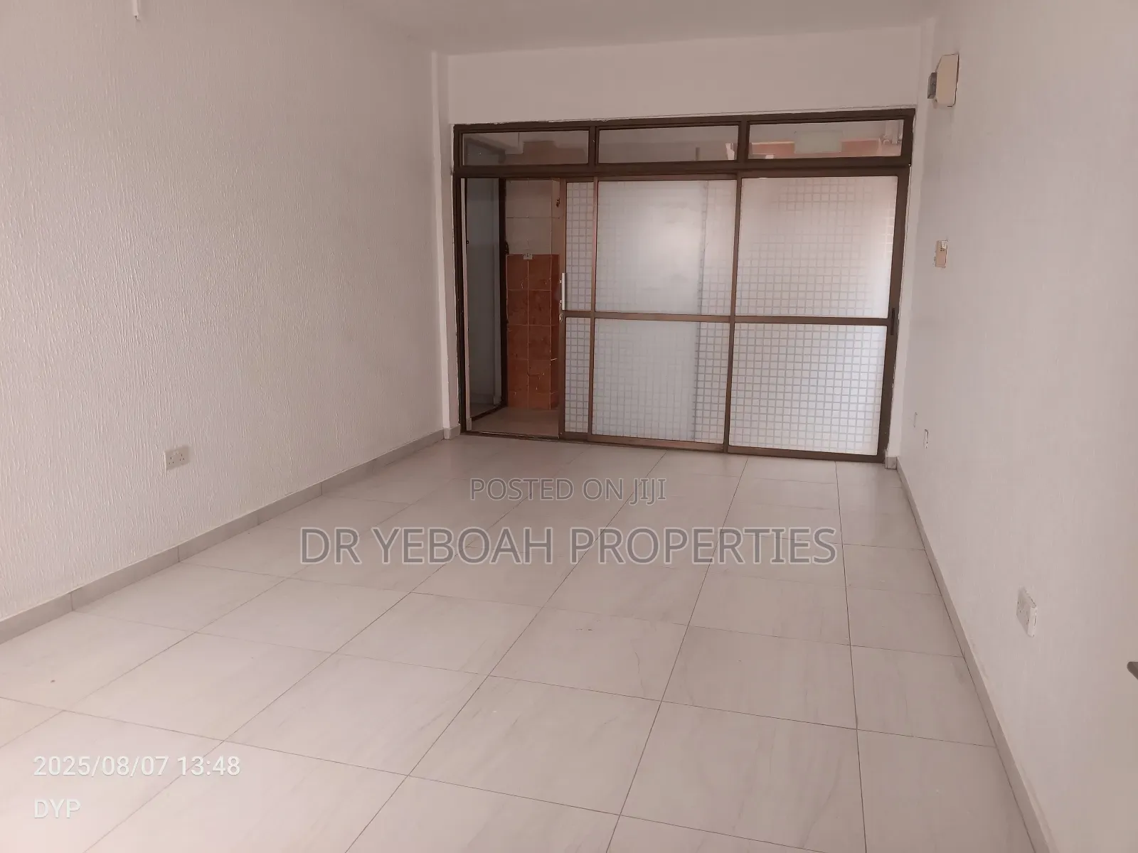 Spintex Road:- Shop or Office Space to Let in Spintex
