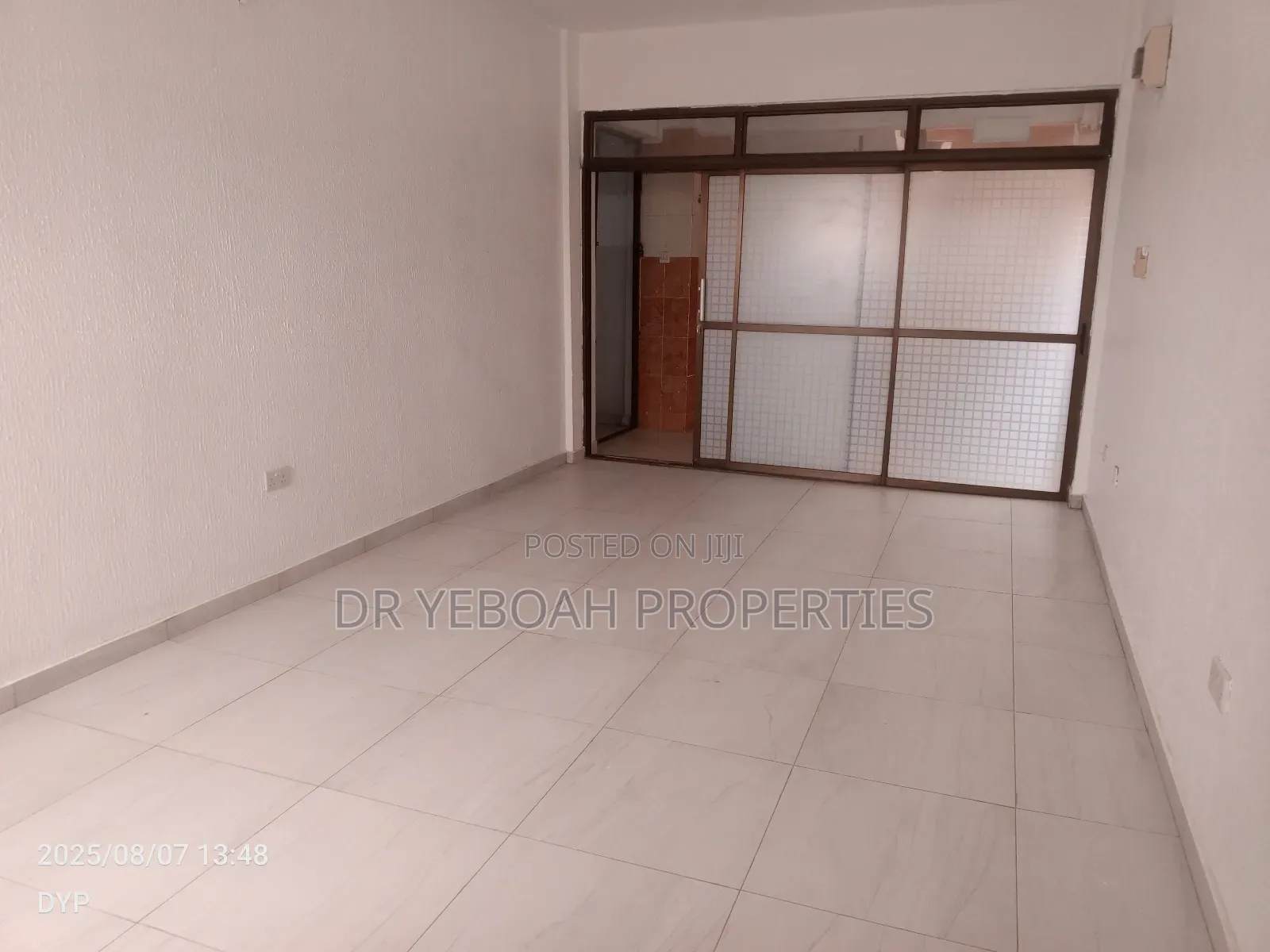 Spintex Road:- Shop or Office Space to Let in Spintex