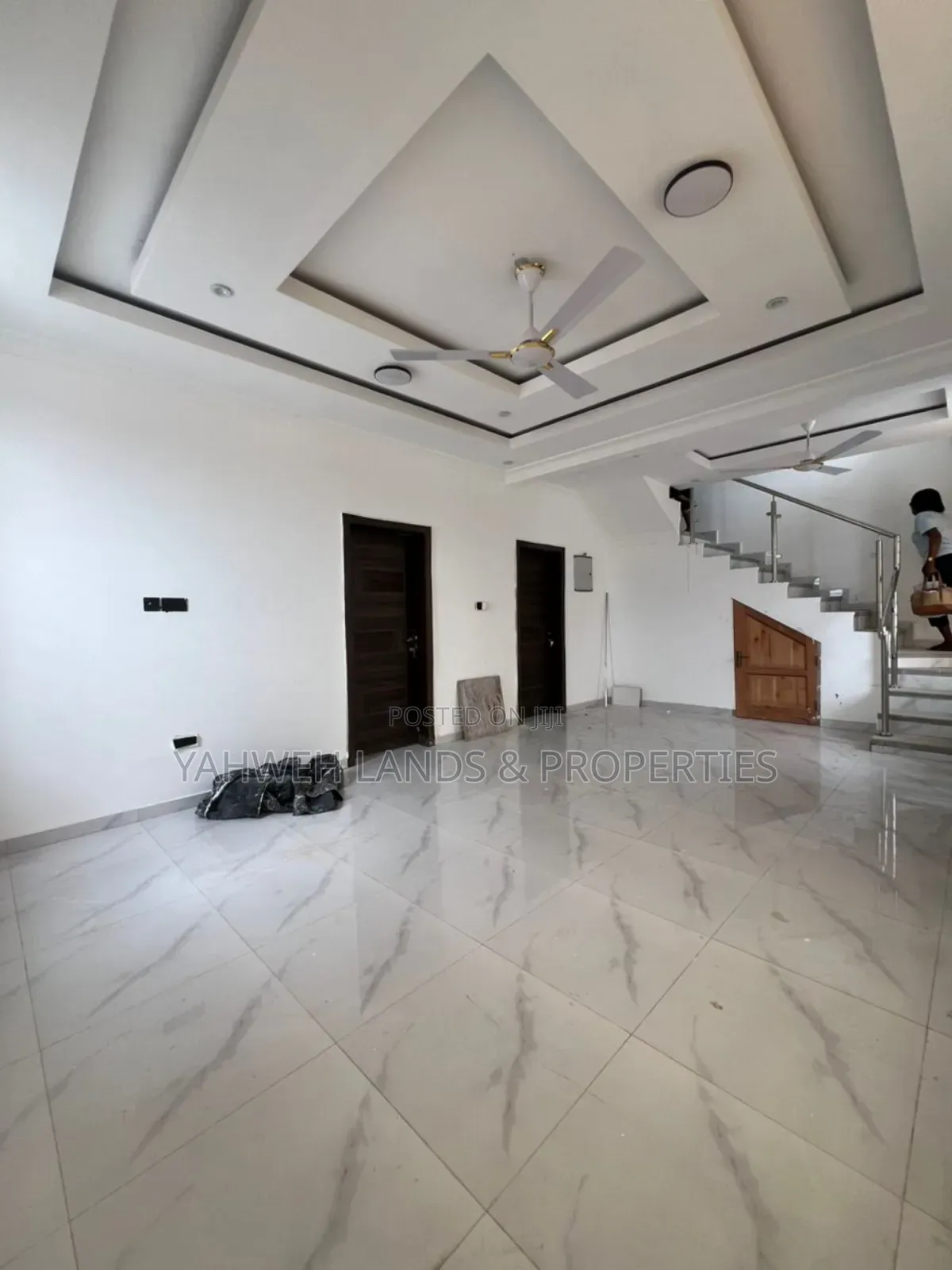 3bdrm House in Hfc Estate, Spintex for sale in Spintex