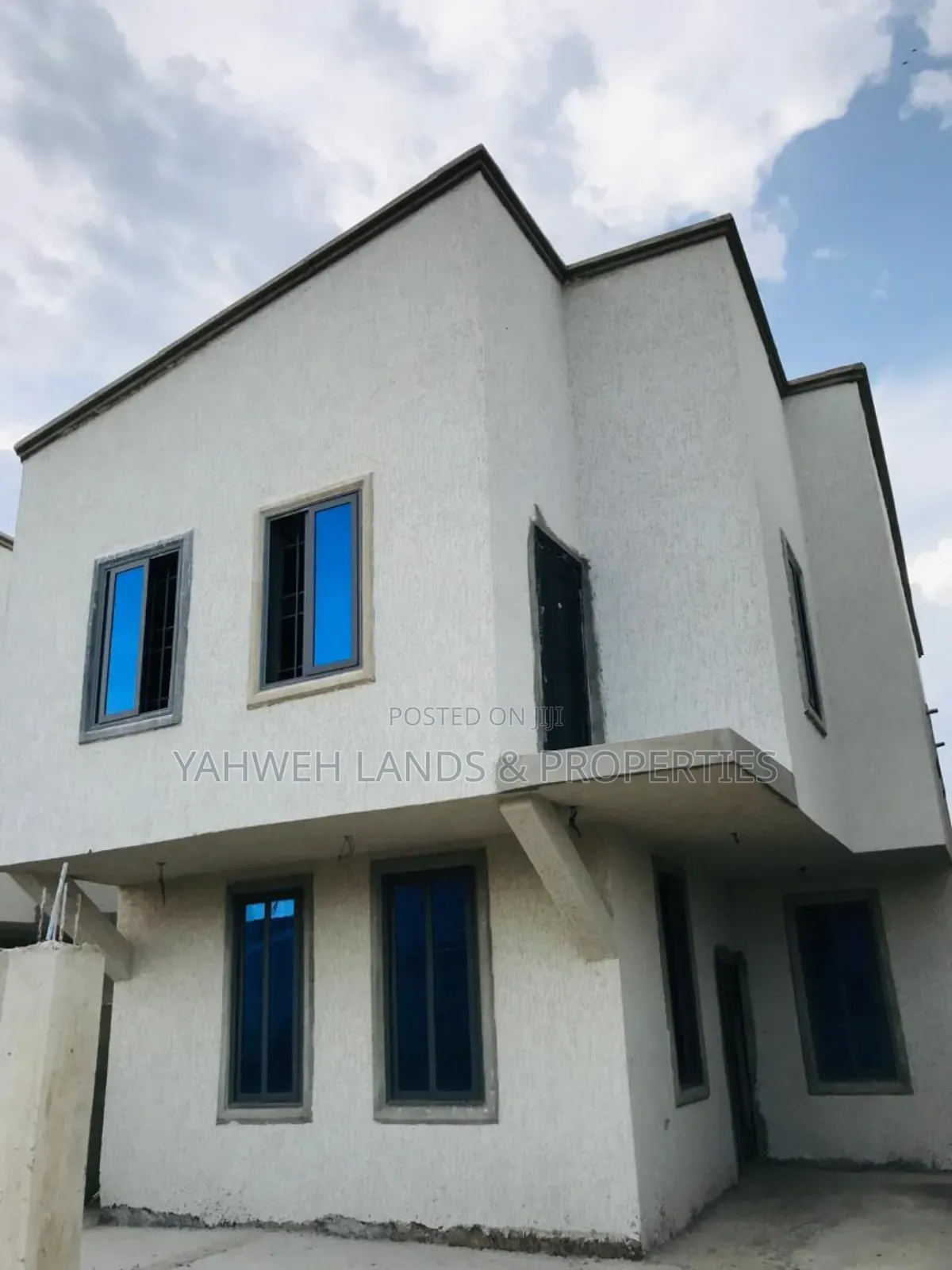 4bdrm House in Spintex for sale in Spintex