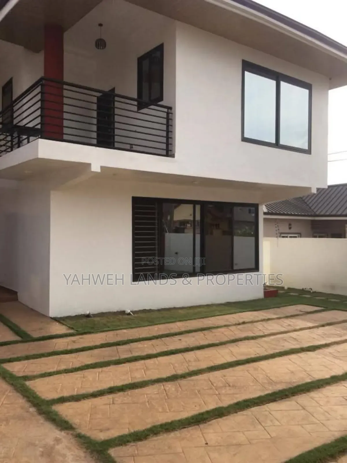 5bdrm House in Lakeside Estate for sale in Lake Side Estate