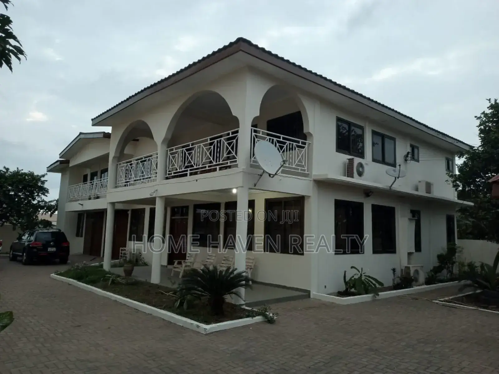6bdrm House in Haasto Total, Haatso for sale in Haatso