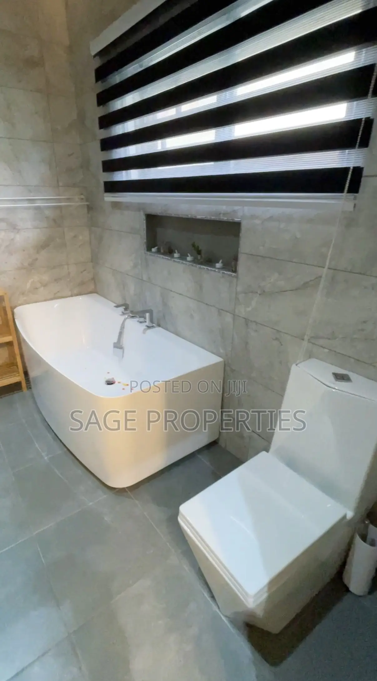 Furnished 4bdrm House in Boundary Road Area for sale in Boundary Road Area