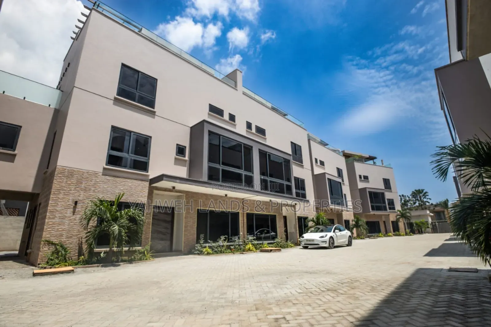Furnished 3bdrm House in Airport Residential Area for sale in Airport Residential Area